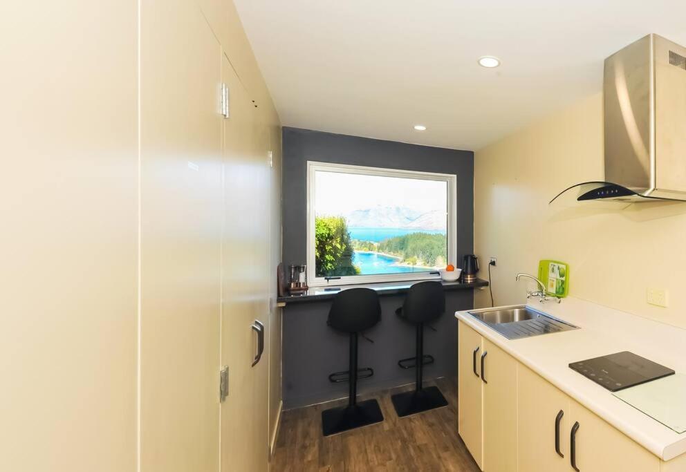 Lovely Apartment- Amazing Lake & Mountain Views Queenstown Exterior foto